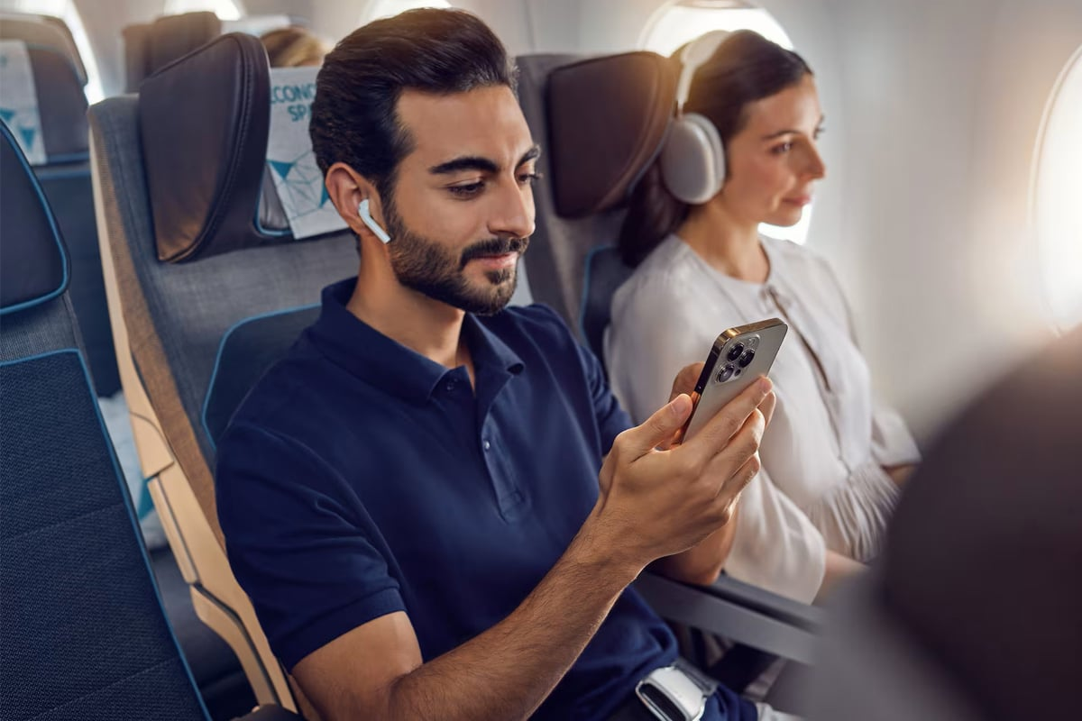 Etihad Airways introduces new 'Chat' and 'Surf' in-flight packages with unlimited data and messaging access