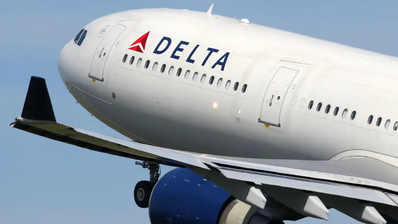 delta airlines cancels flights