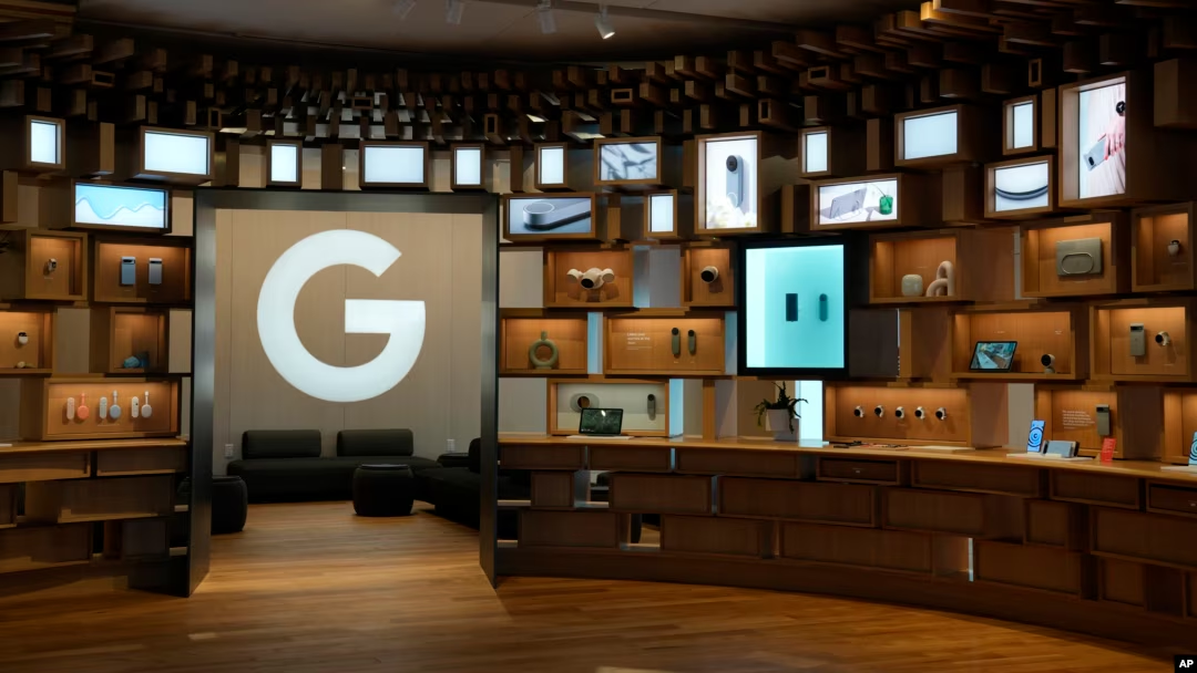 Ex-Google Engineer Convicted of Stealing AI Secrets for Chinese Companies