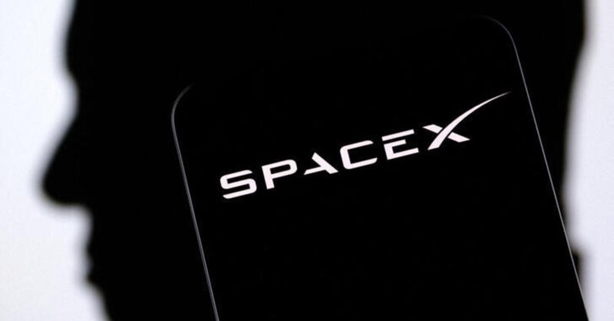 US labor board drops case against SpaceX over fired engineers